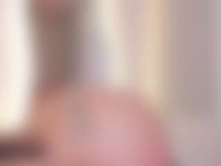 Ellie Mitchell's Live Sex Cam Show
