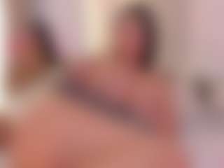 Ellie Mitchell's Live Sex Cam Show