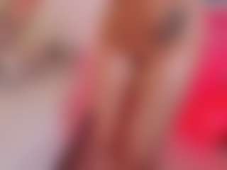 Live cam show with Ellie Mitchell - Thin on madthumbs