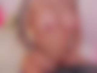 Ellie Mitchell's Live Sex Cam Show