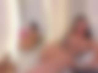 Ellie Mitchell's Live Sex Cam Show