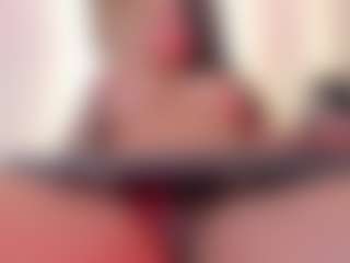 Ellie Mitchell's Live Sex Cam Show
