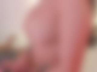 Ellie Mitchell's Live Sex Cam Show