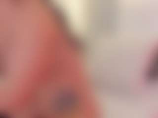 Ellie Mitchell's Live Sex Cam Show