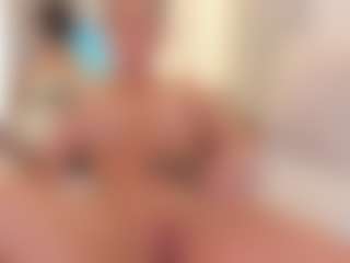 Ellie Mitchell's Live Sex Cam Show