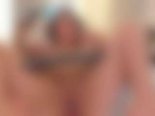 Ellie Mitchell's Live Sex Cam Show