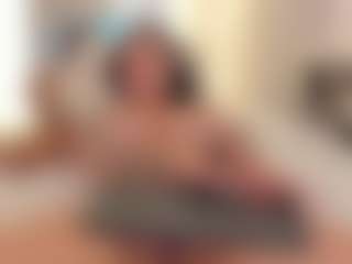Ellie Mitchell's Live Sex Cam Show