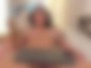 Ellie Mitchell's Live Sex Cam Show