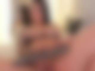 Live cam show with Ellie Mitchell - Brown Eyes on Camsoda