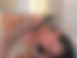 Live cam show with Ellie Mitchell - Cum on Dare Cams