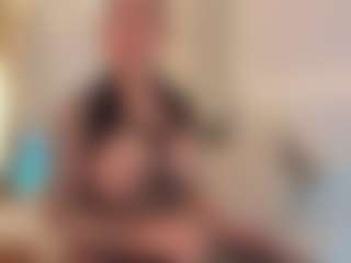 Ellie Mitchell's Live Sex Cam Show