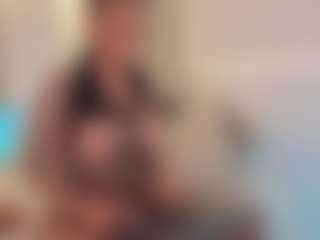 Ellie Mitchell's Live Sex Cam Show