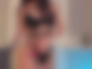 Ellie Mitchell's Live Sex Cam Show