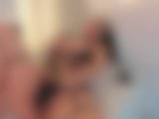 Ellie Mitchell's Live Sex Cam Show