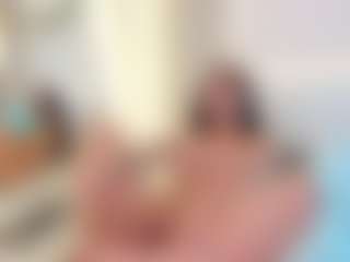 Live cam show with Ellie Mitchell - Big Tits on Milfs Live