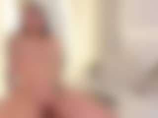 Ellie Mitchell's Live Sex Cam Show