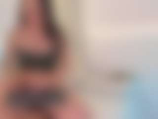 Ellie Mitchell's Live Sex Cam Show