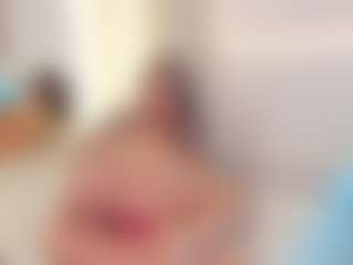Ellie Mitchell's Live Sex Cam Show