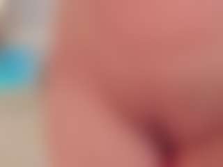Ellie Mitchell's Live Sex Cam Show