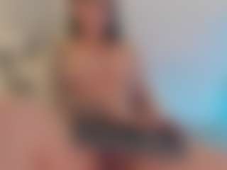 Ellie Mitchell's Live Sex Cam Show