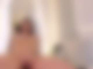 Ellie Mitchell's Live Sex Cam Show