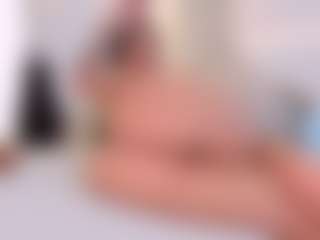 Ellie Mitchell's Live Sex Cam Show