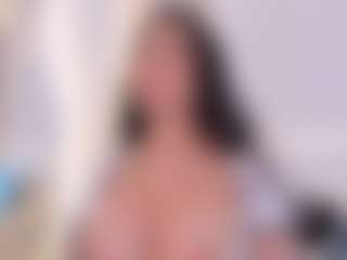 Ellie Mitchell's Live Sex Cam Show