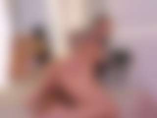 Ellie Mitchell's Live Sex Cam Show