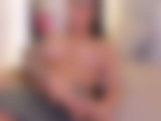 Ellie Mitchell's Live Sex Cam Show