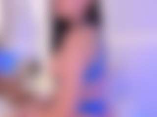 Live cam show with Ellie Mitchell - Big Tits on Mixed Magazine Live