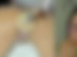 Live cam show with Emily - Fuck Machine on Fling VIP Chat