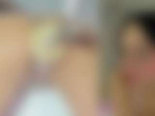 Live cam show with Emily - Petite on dasdasdadada.com