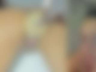 Live cam show with Emily - Small Ass on CamClone