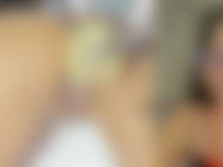 Show in cam erotica live di Emily