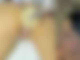 Live cam show with Emily - Small Ass on Camming Site