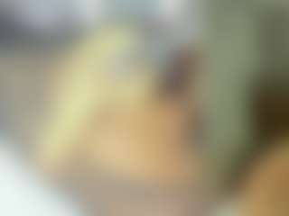 Live cam show with Emily - Moaning on Hubzter Live