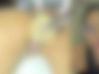 Live cam show with Emily - Small Tits on madthumbs