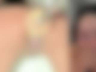Live cam show with Emily - Gape on livesuperchat.net