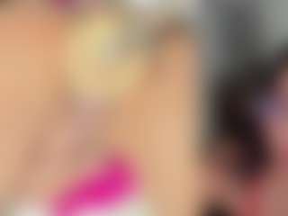Live cam show with Emily - Solo on Milfs Live