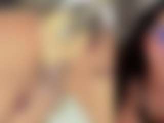 Spettacolo in cam dal vivo con Emily - Small Ass su Camsoda