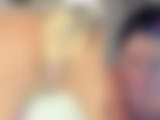 Show live cam dengan Emily - Small Ass di Camsoda