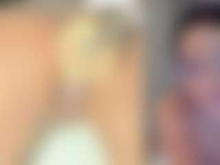 Live cam show with Emily - Fuck Machine on Mixed Magazine Live
