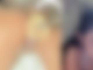 Live cam show with Emily - Facial on xplaylive.com