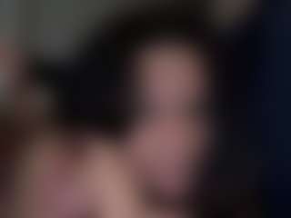 Live cam show with Creole Mon - Tease Big Tits on Camsoda