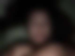 Live cam show with Creole Mon - Flirty on sexylivex.com