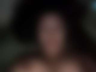 Creole Mon's Live Sex Cam Show
