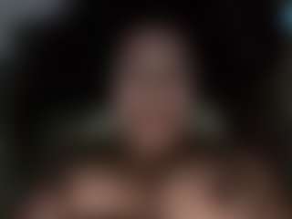 Creole Mon's Live Sex Cam Show