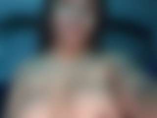 Live cam show with Creole Mon - Plussize on crypto-cams