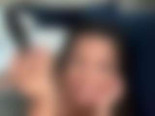 Creole Mon's Live Sex Cam Show