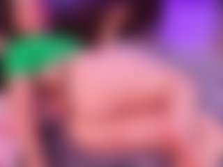 Lara Giraldo's Live Sex Cam Show